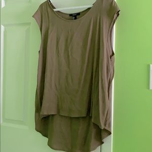 Short sleeve work top